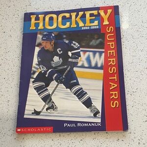 Scholastic Hockey Superstars Book 2002-2003 Matt Sundin. Toronto ML Collectors.